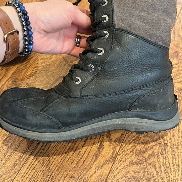 Ugg Adirondack boots - size 8.5 - Picture 9 of 16